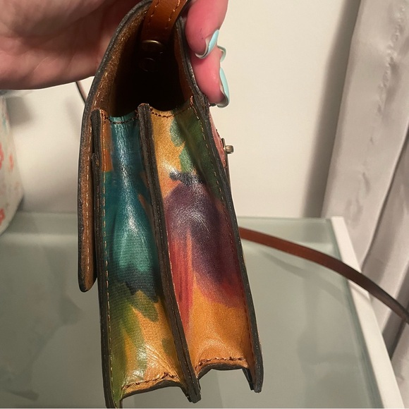 Patricia Nash Watercolor Butterfly cross body purse NWT - Picture 4 of 16